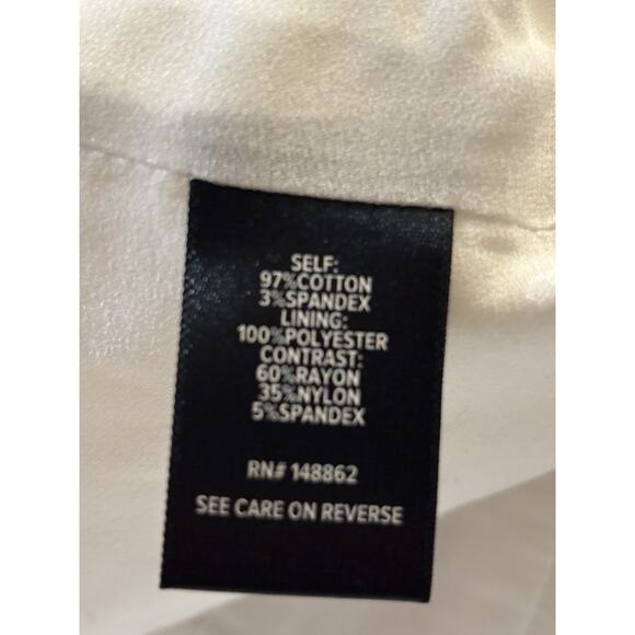 Torrid White Denim Jacket W/ Ruffle Bottom Size 2 MSRP$ 79 - Picture 5 of 7